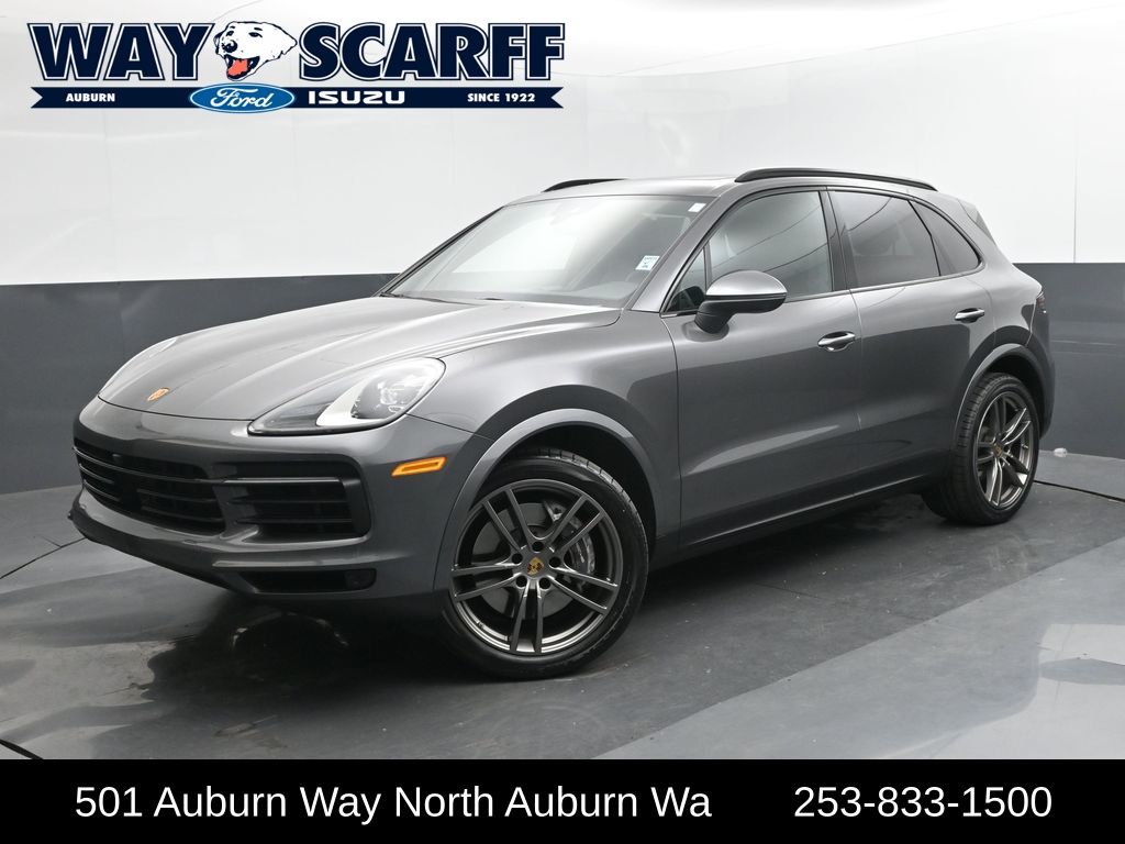 2023 Porsche Cayenne Platinum Edition's photo