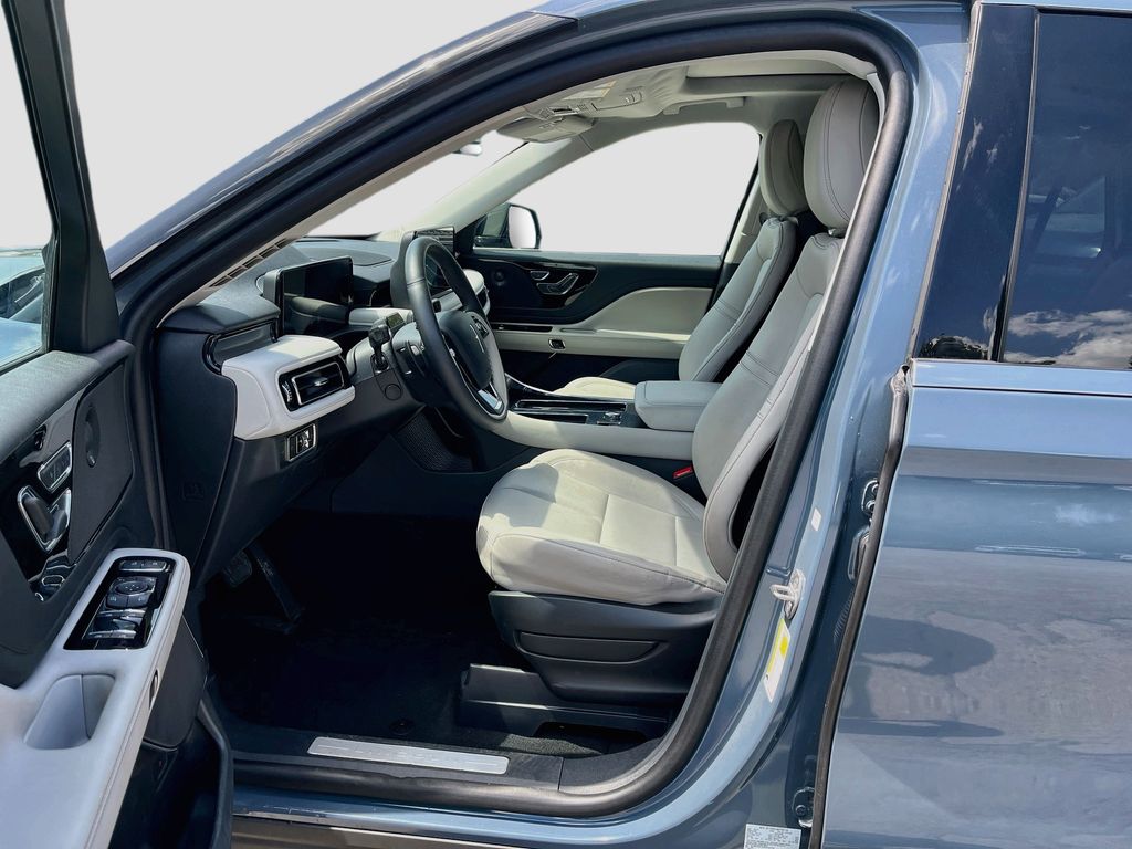 2025 Lincoln Aviator Premiere Blue at Don McGill Toyota