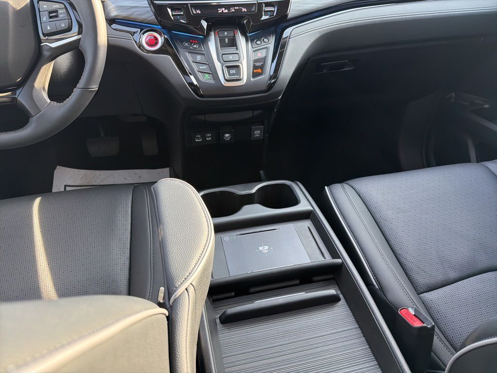 Thumbnail: 2026 Honda Odyssey - 17
