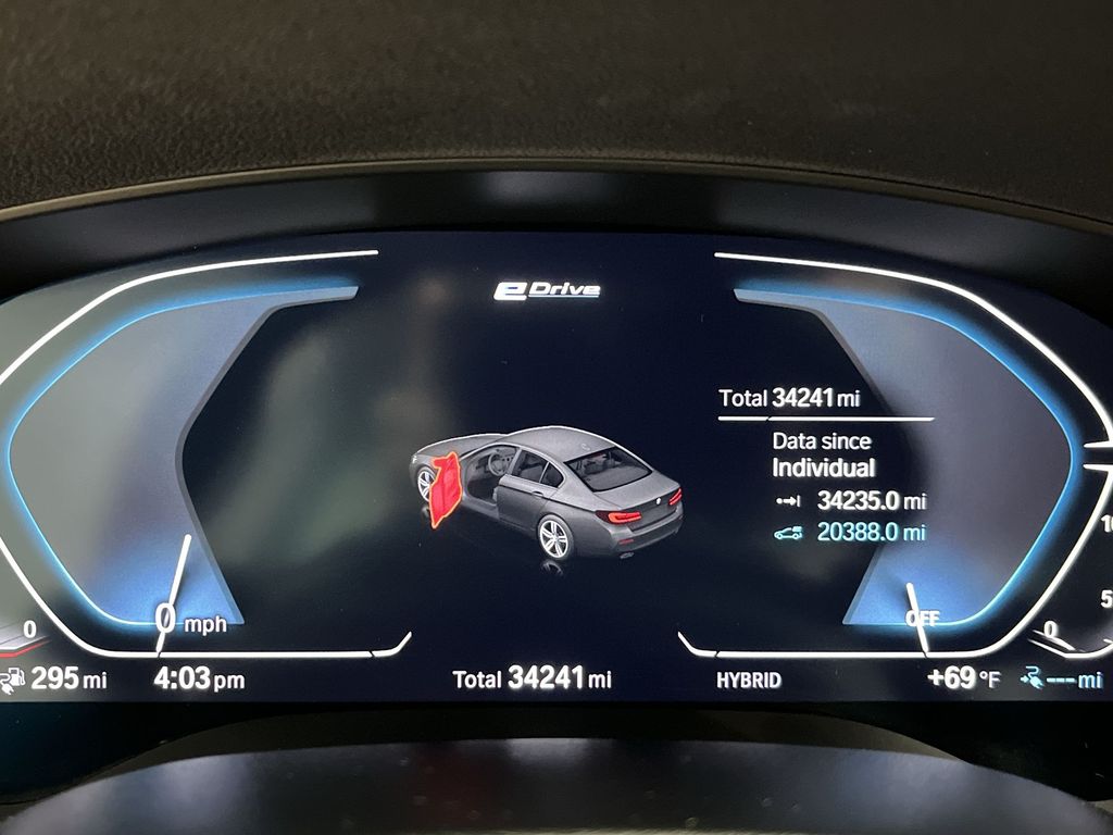 Thumbnail: 2022 BMW 5 Series - 15