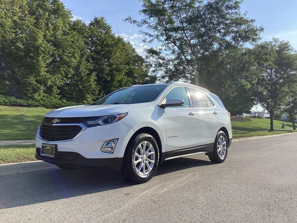 Summit White 2020 Chevrolet Equinox SUV / Crossover Front-Wheel Drive 6-Speed Automatic Overdrive