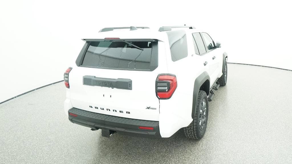 Thumbnail: 2025 Toyota 4Runner - 14