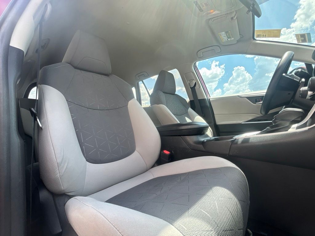 Used 2021 Toyota RAV4 SUV