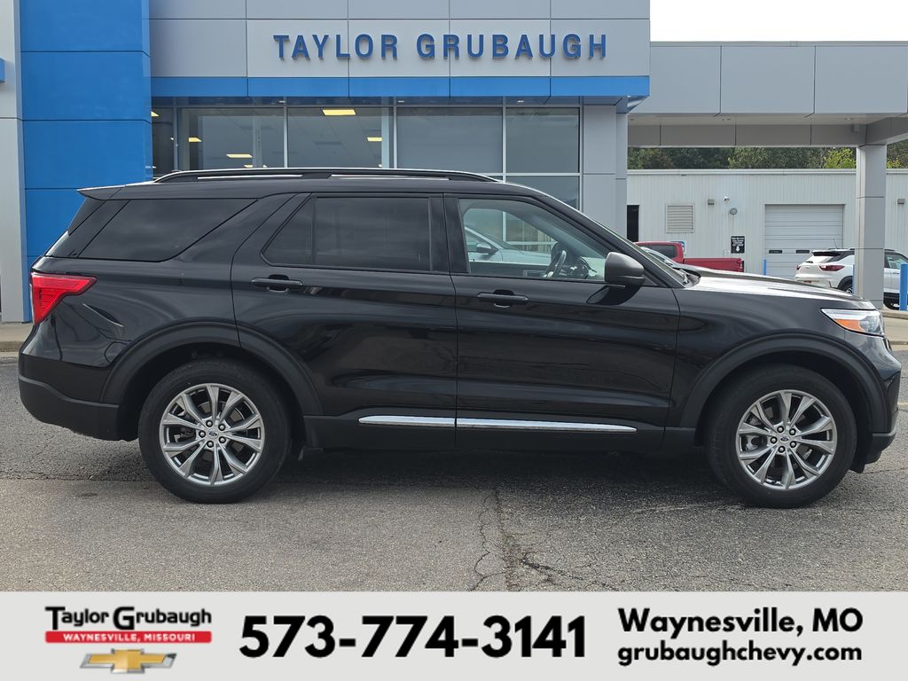 Black Metallic 2023 Ford Explorer SUV / Crossover All-Wheel Drive Automatic