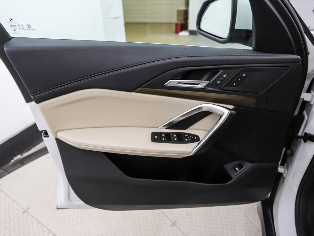Thumbnail: 2025 BMW X1 - 9