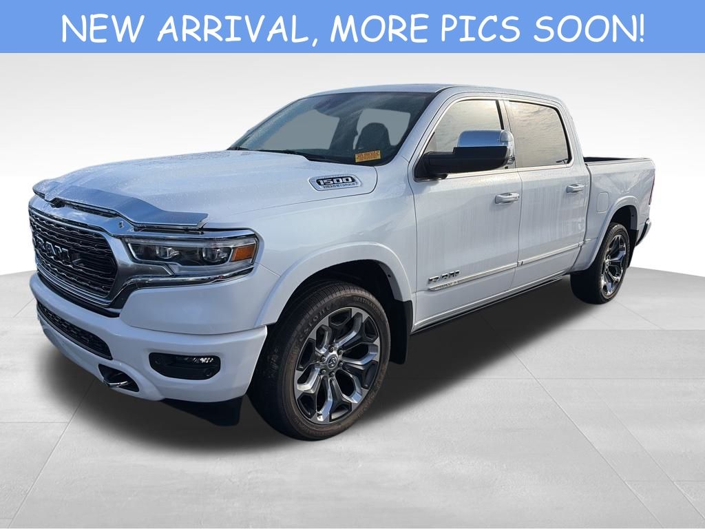 2024 RAM 1500 Limited Crew Cab 4WD