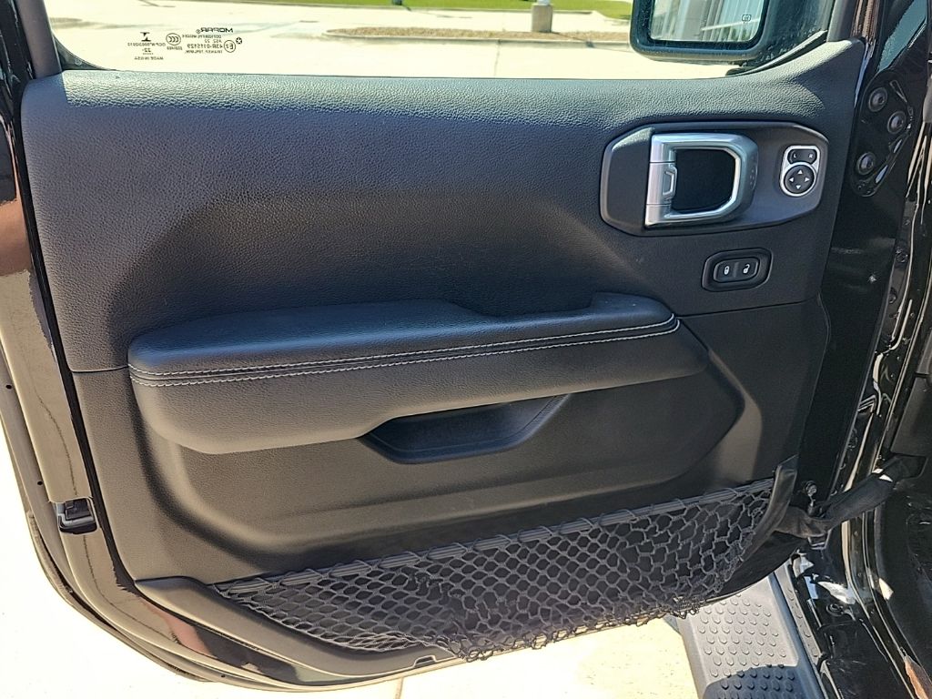Used 2023 Jeep Wrangler SUV