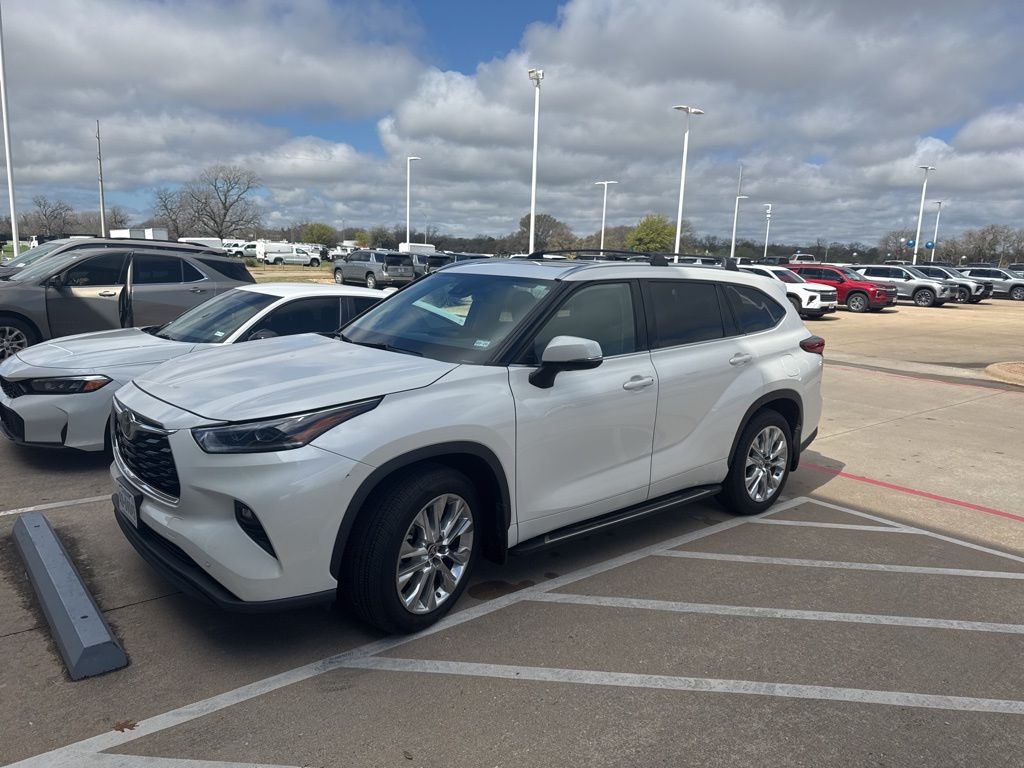 2021 Toyota Highlander Limited FWD