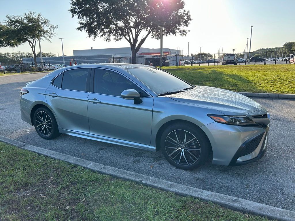 Thumbnail: 2024 Toyota Camry - 8
