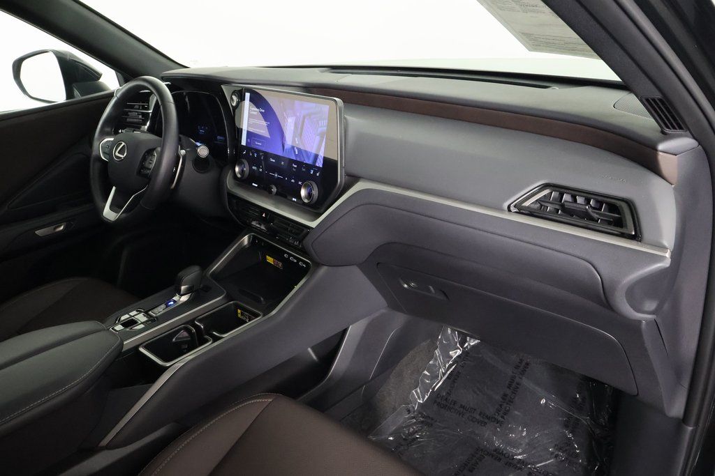 Thumbnail: 2025 Lexus TX - 9