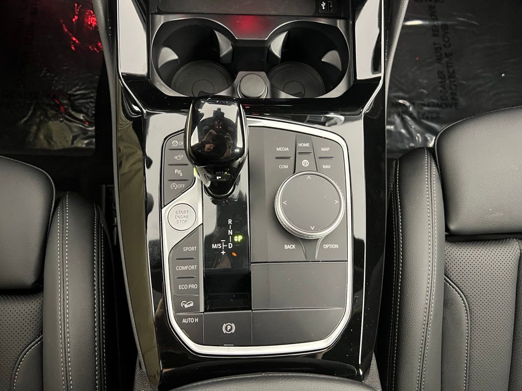 Thumbnail: 2025 BMW X4 - 22