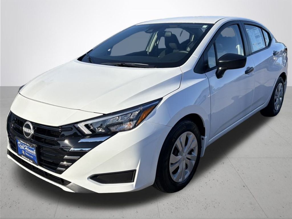 2025 Nissan Versa 1.6 S