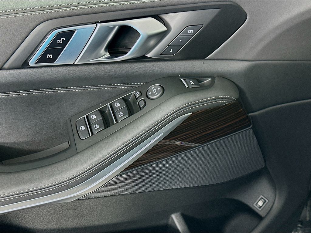 Thumbnail: 2026 BMW X5 - 18