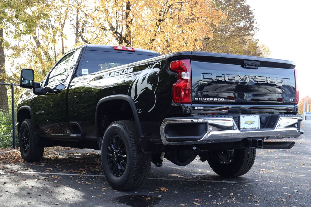 2025 Chevrolet Silverado 3500 LT 5