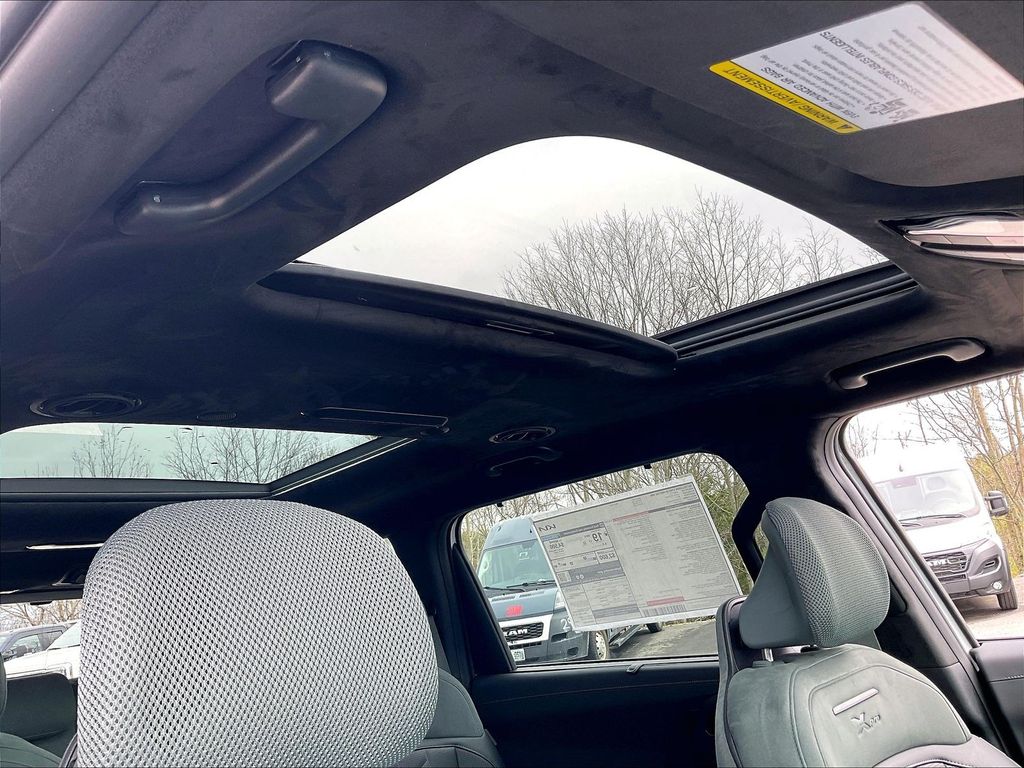 2027 Kia Telluride — photo 18