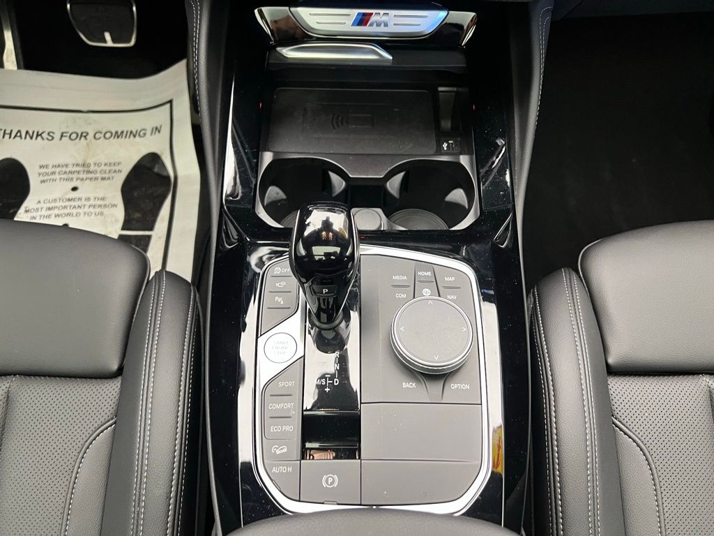 Thumbnail: 2024 BMW X4 - 12