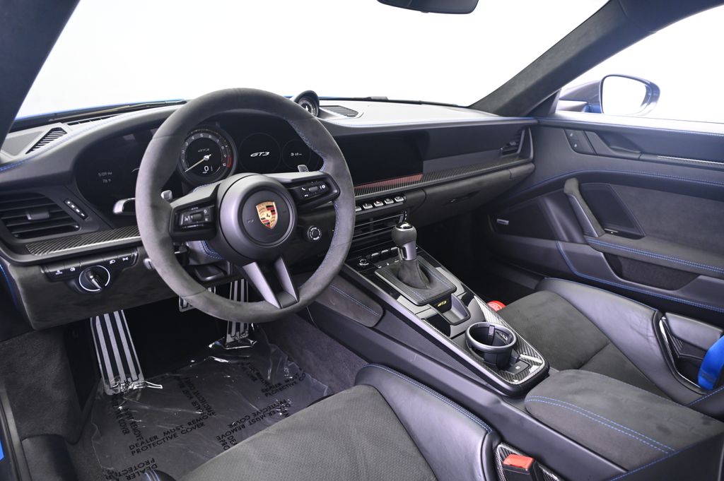 2022 Porsche 911 GT3 4