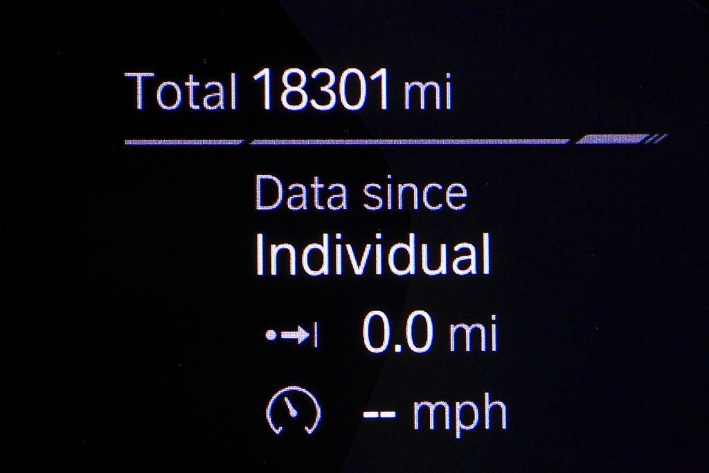 Thumbnail: 2023 BMW M4 - 30