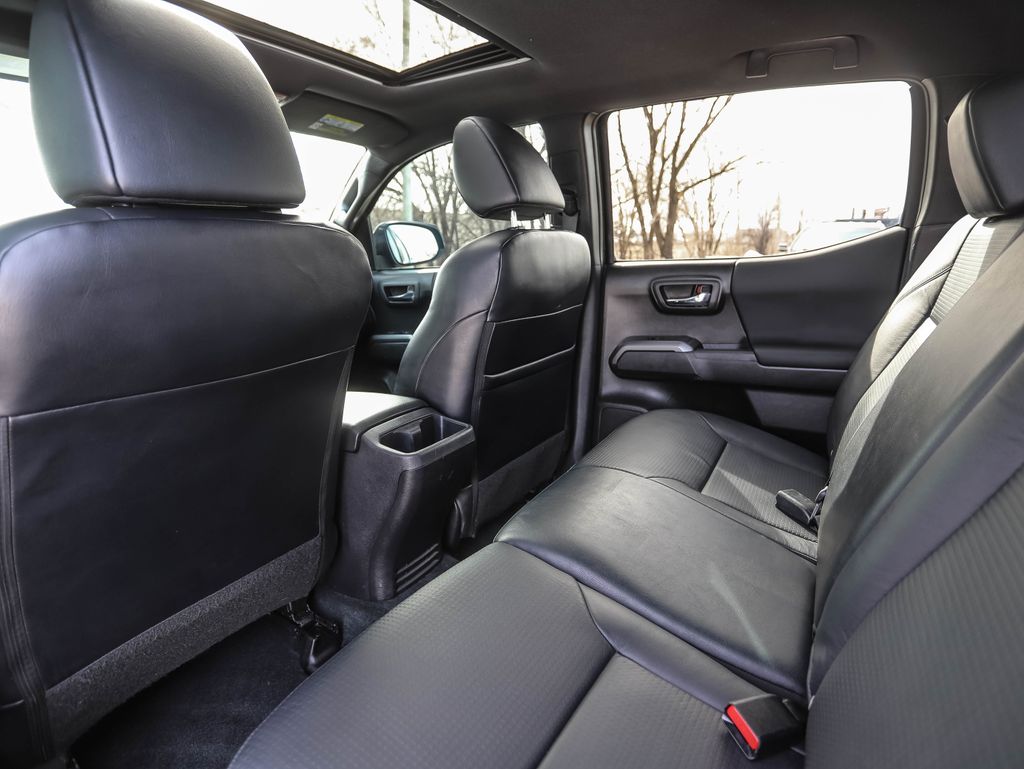 Thumbnail: 2023 Toyota Tacoma - 19