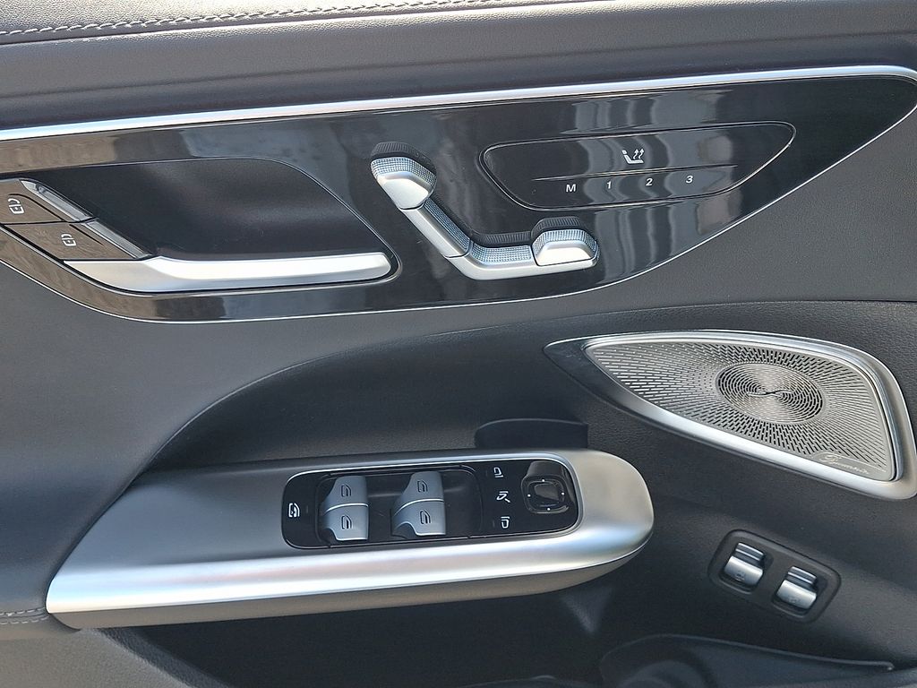 Thumbnail: 2024 Mercedes-Benz C-Class - 12