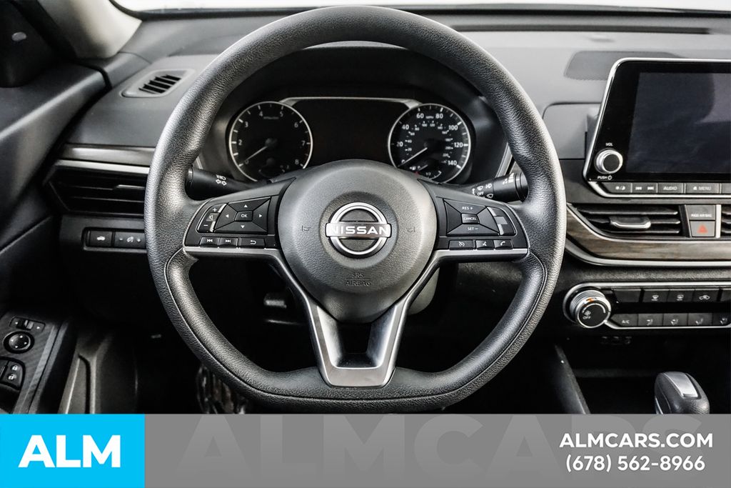Used 2025 Black Nissan 2.5 SV image 23