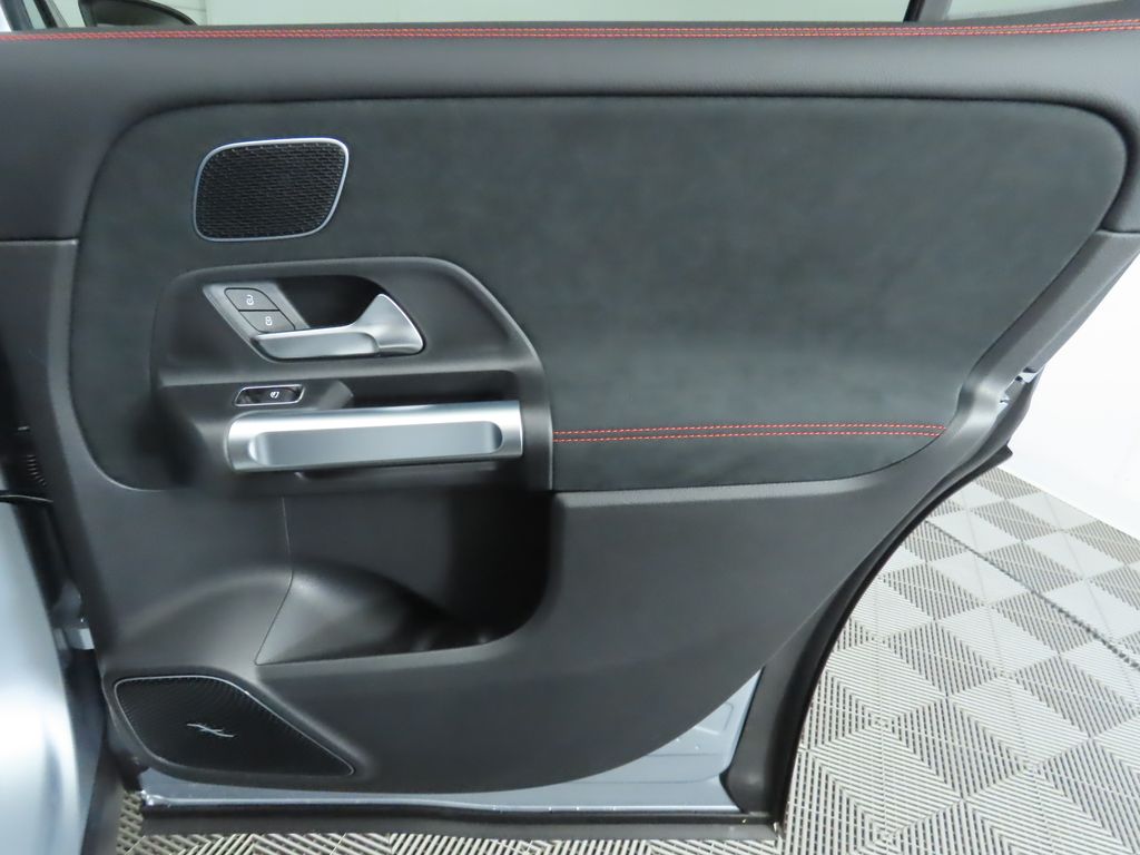 Thumbnail: 2026 Mercedes-Benz GLB - 28