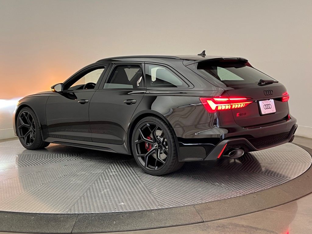 Thumbnail: 2026 Audi RS 6 - 4