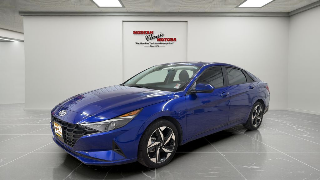 Intense Blue 2023 Hyundai Elantra SEL FWD Sedan Front-Wheel Drive Continuously Variable Transmission