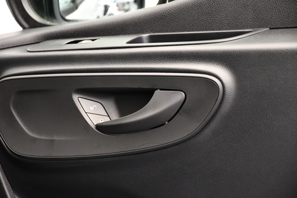 Thumbnail: 2025 Mercedes-Benz Sprinter - 29