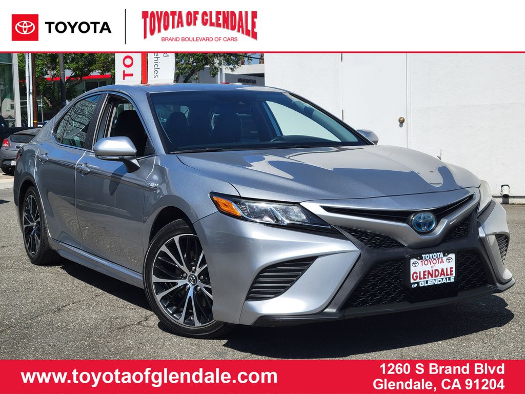 Celestial Silver Metallic 2019 Toyota Camry Hybrid Sedan Front-Wheel Drive Continuously Variable Transmission