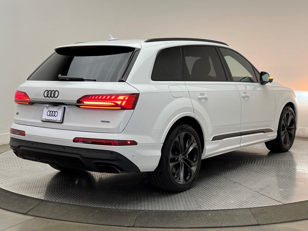 Thumbnail: 2025 Audi Q7 - 5