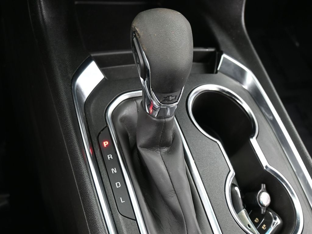 Used 2023 Summit White Chevrolet LS image 20