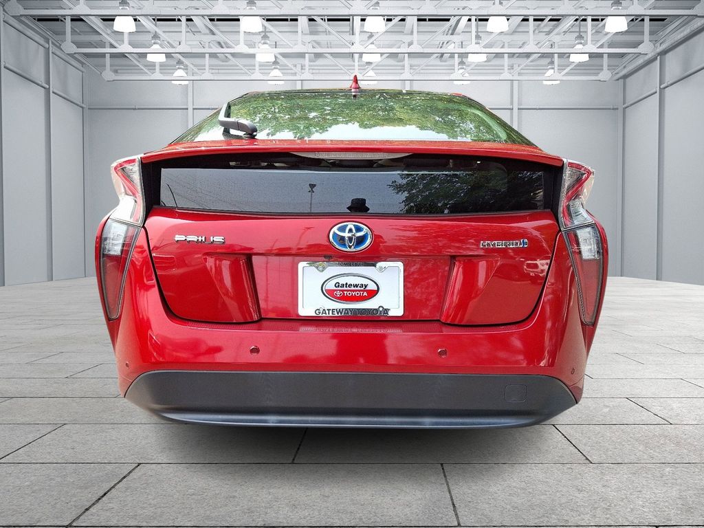2017 Toyota Prius Four 5