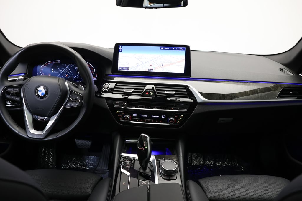 Thumbnail: 2023 BMW 5 Series - 15