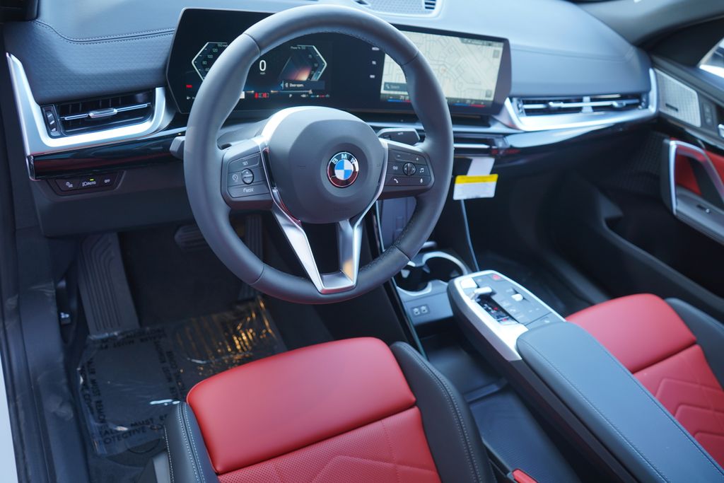 2025 BMW X2 xDrive28i 13
