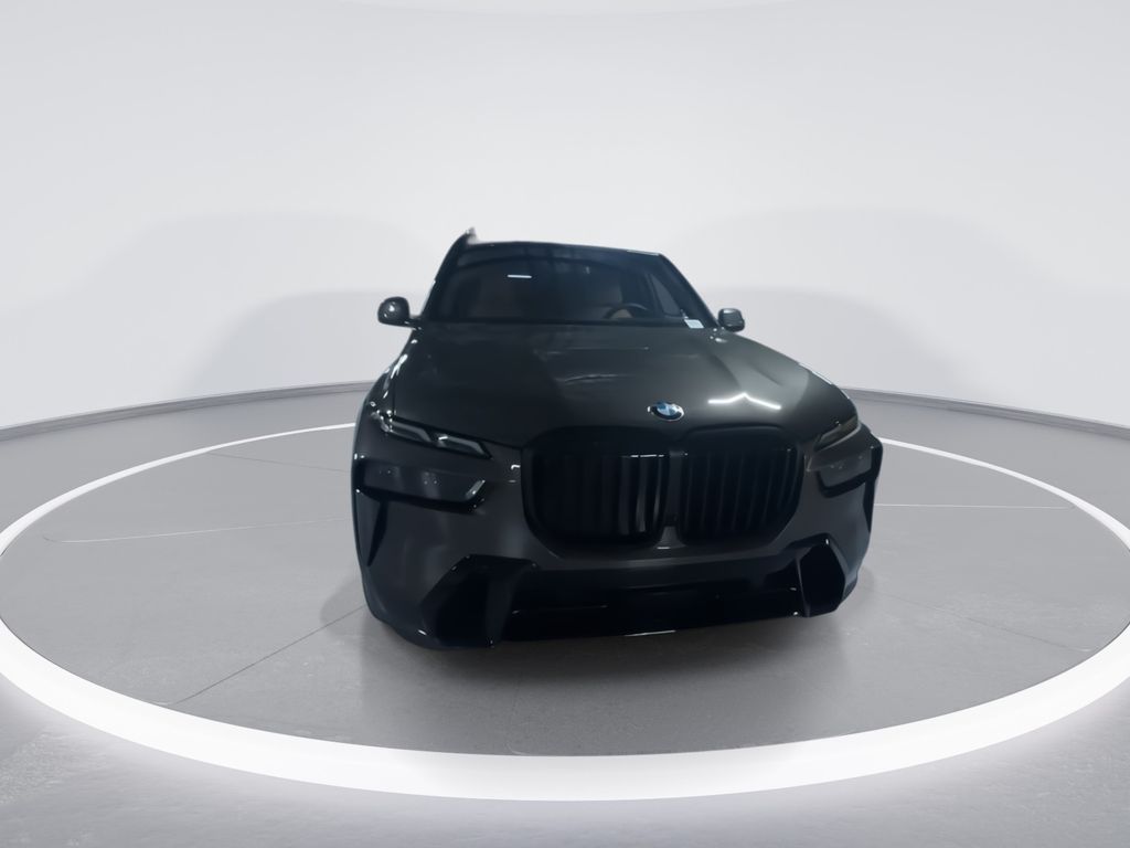 Thumbnail: 2025 BMW X7 - 3