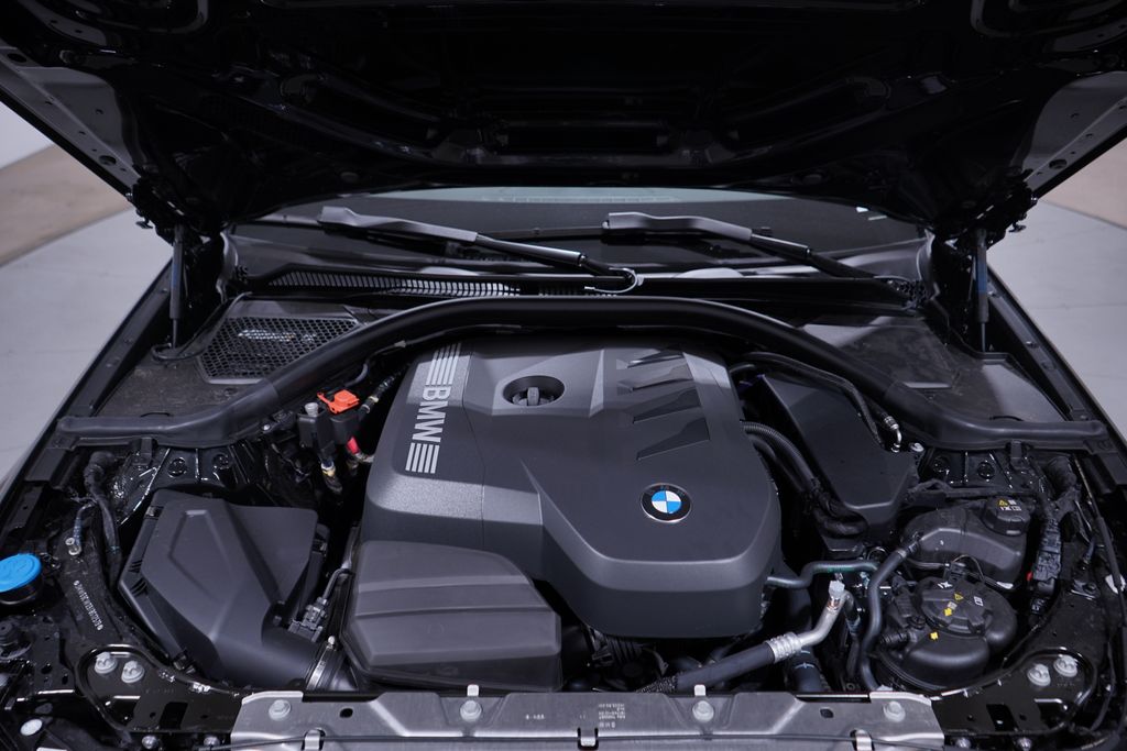 Thumbnail: 2026 BMW 3 Series - 13