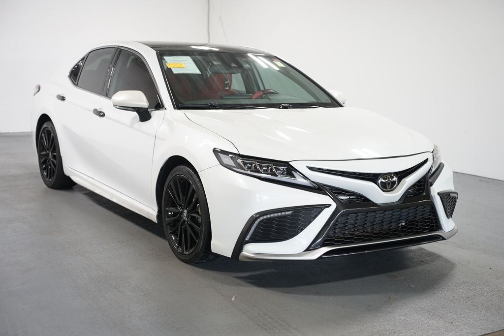 Thumbnail: 2022 Toyota Camry - 3