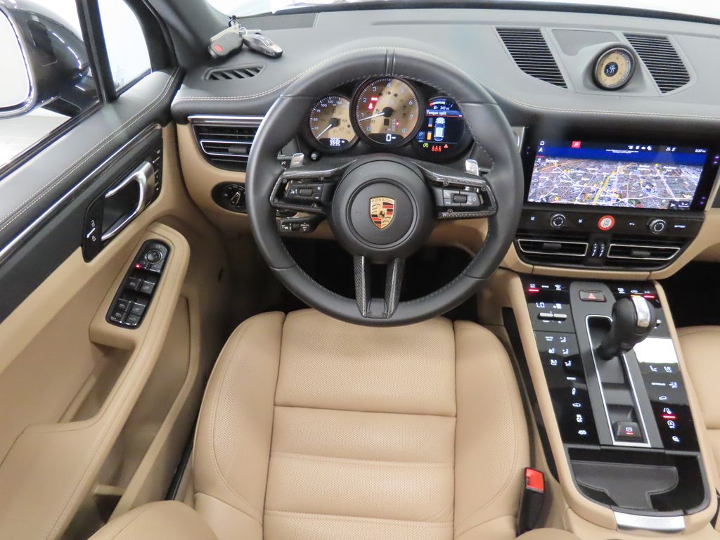 Thumbnail: 2026 Porsche Macan - 16
