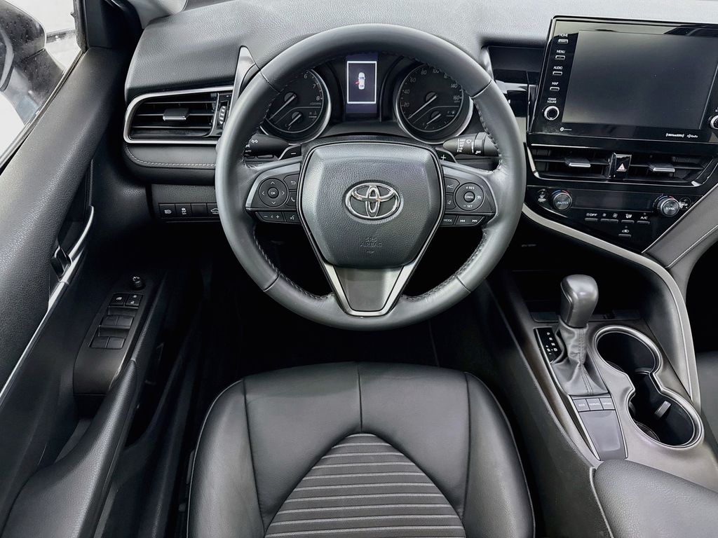 Thumbnail: 2024 Toyota Camry - 10