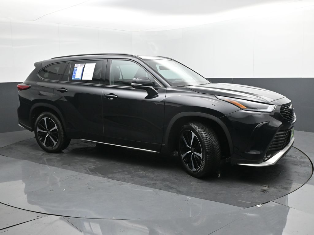 2022 Toyota Highlander XSE