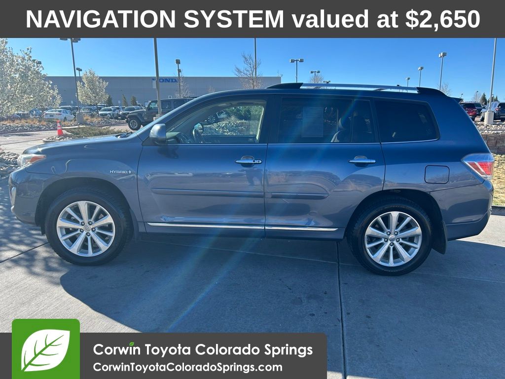 View vehicle photo 5