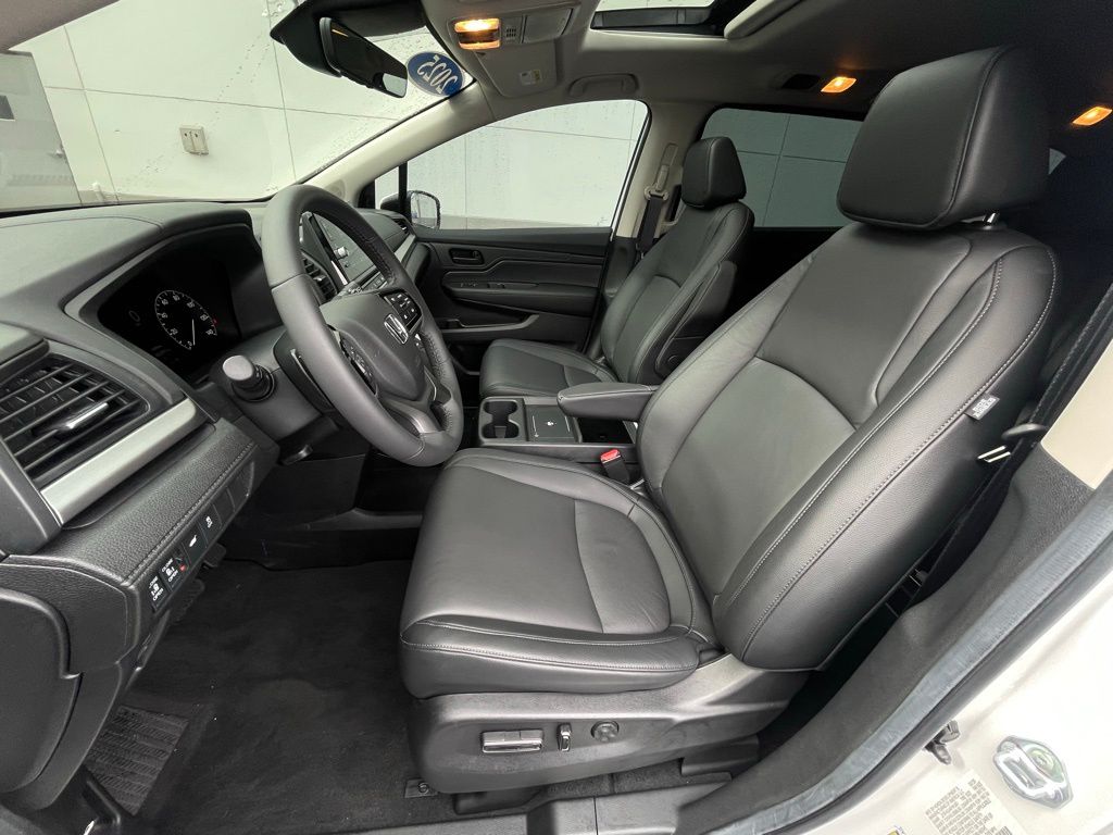 Thumbnail: 2025 Honda Odyssey - 27