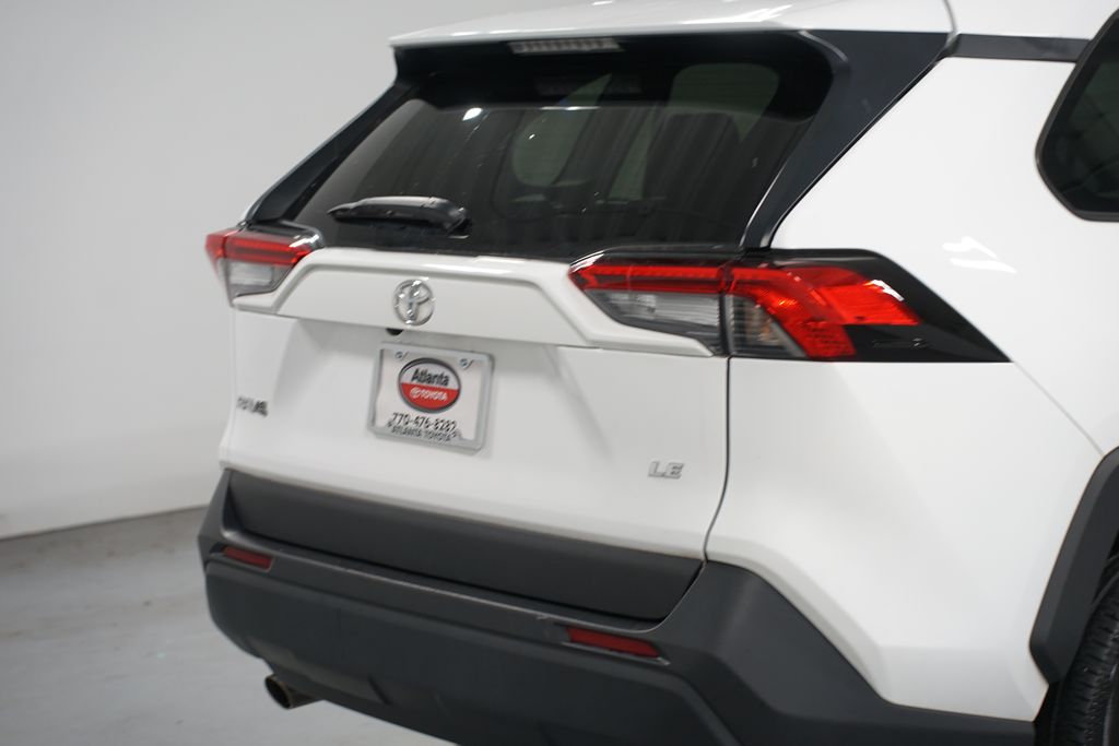 Thumbnail: 2024 Toyota RAV4 - 9