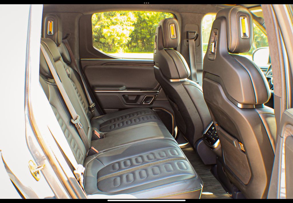 Interior 15