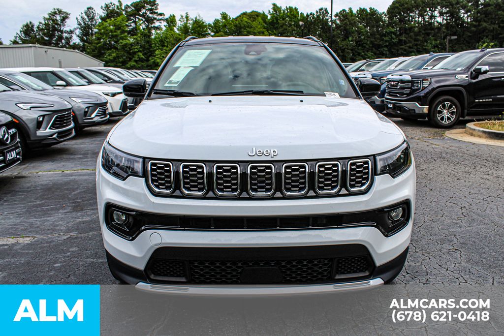 Used 2025 White Jeep Limited image 9