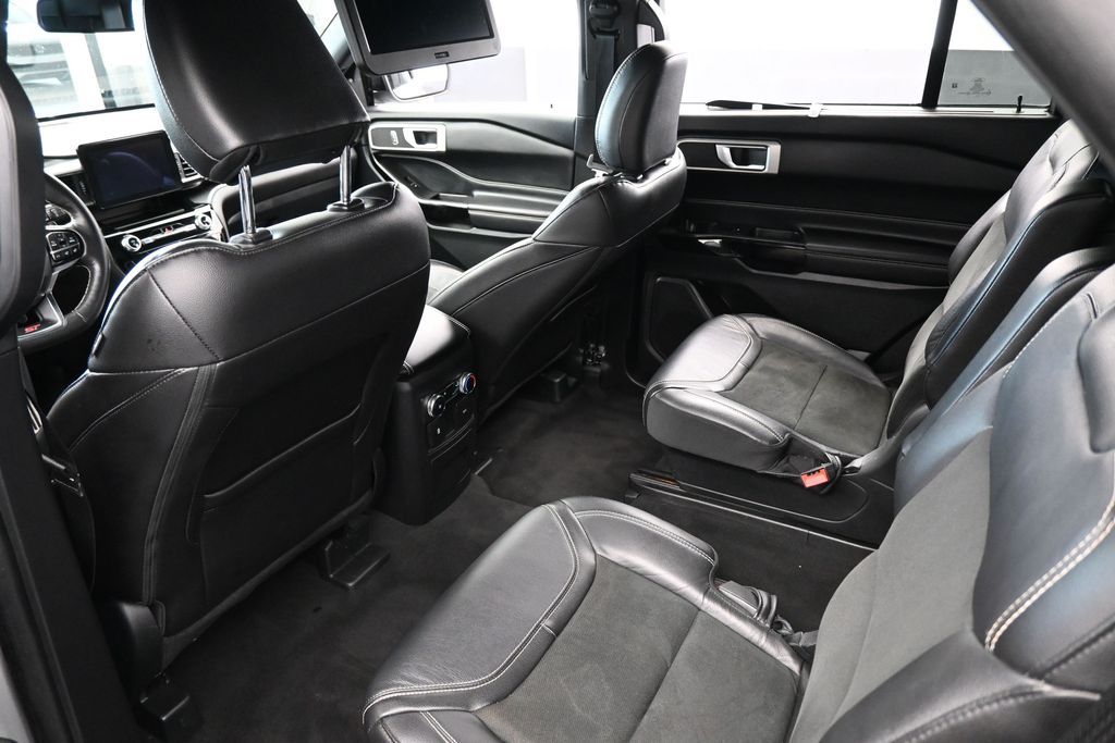 2023 Ford Explorer ST - Photo 38