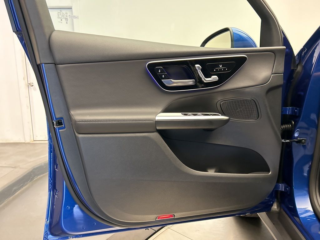 Thumbnail: 2026 Mercedes-Benz GLC - 11