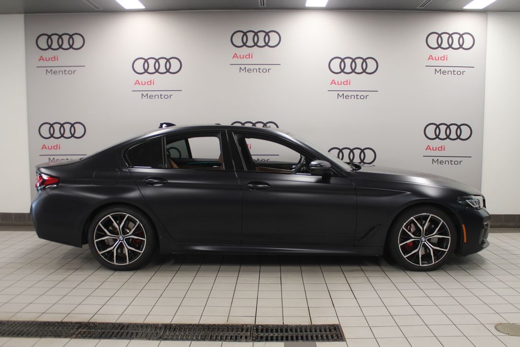 Thumbnail: 2023 BMW 5 Series - 7