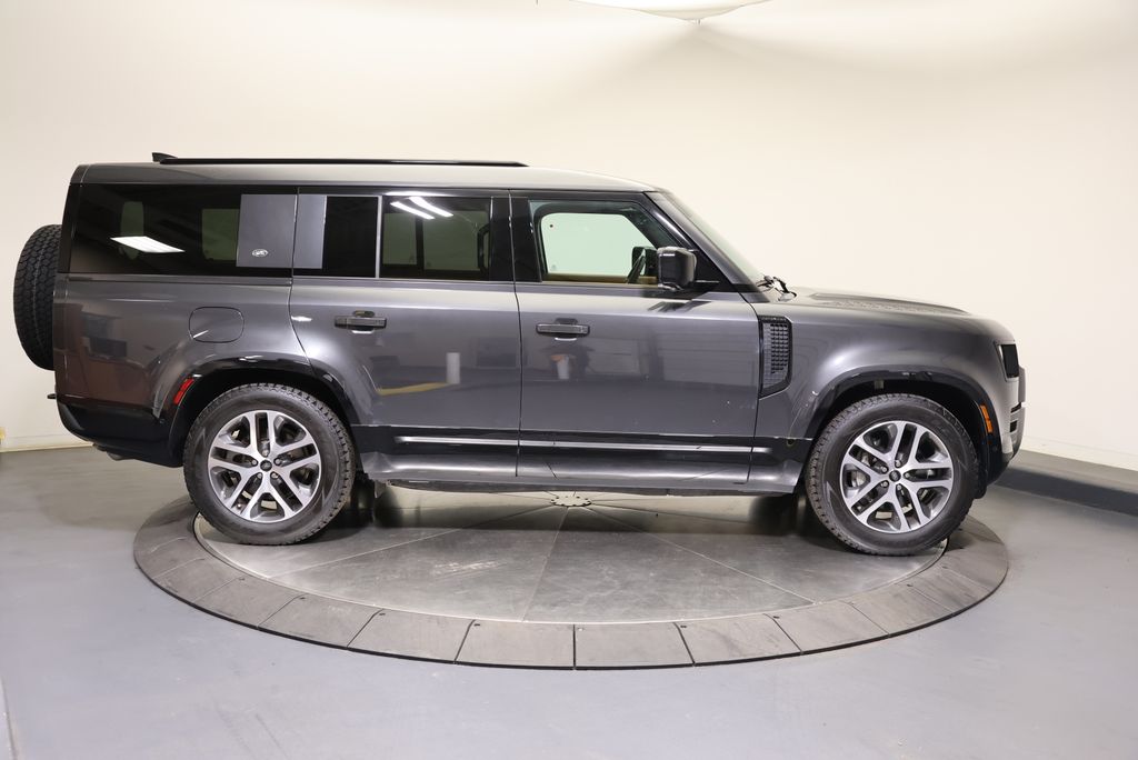Thumbnail: 2024 Land Rover Defender - 6